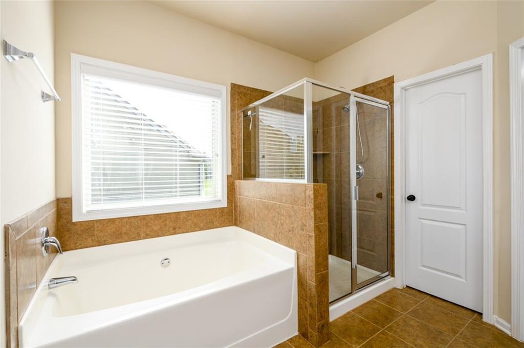 Cumming, Georgia, 30028, United States, 5 Bedrooms Bedrooms, ,3 BathroomsBathrooms,Residential,For Sale,1916746