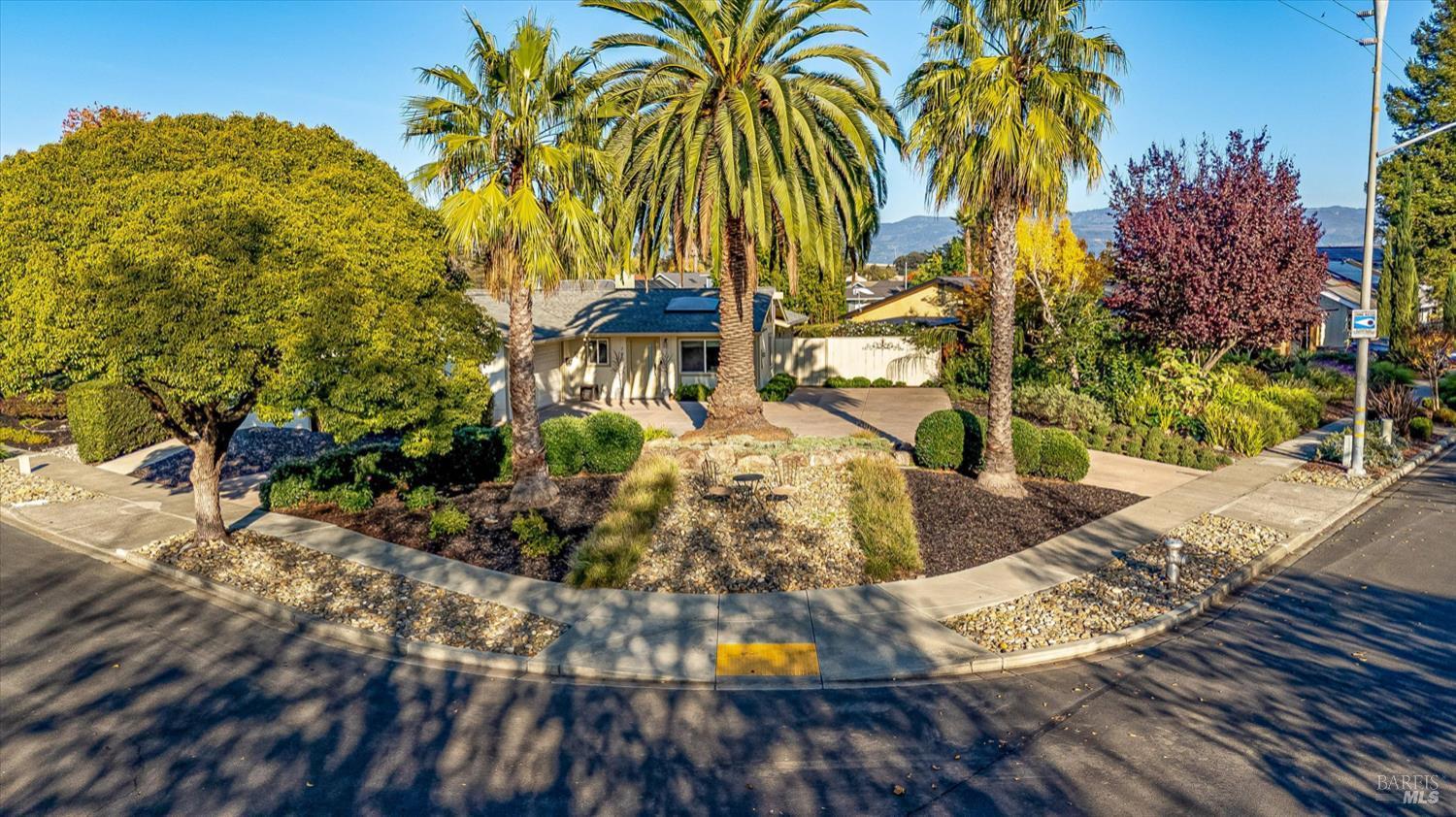 Napa, California, 94559, United States, 3 Bedrooms Bedrooms, ,2 BathroomsBathrooms,Residential,For Sale,2000781