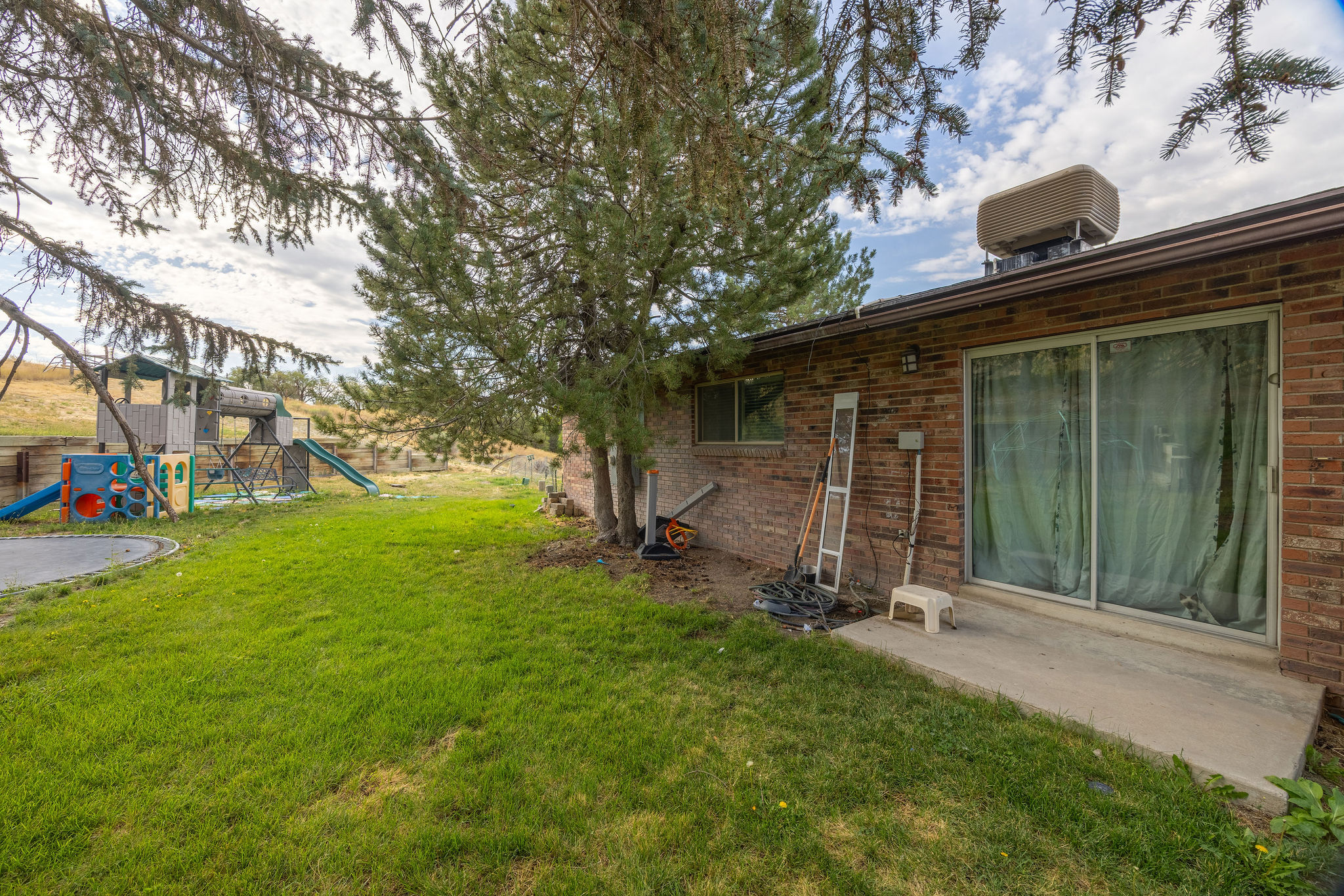 Beaver Dam, Utah, 84306, United States, 5 Bedrooms Bedrooms, ,3 BathroomsBathrooms,Residential,For Sale,1927396