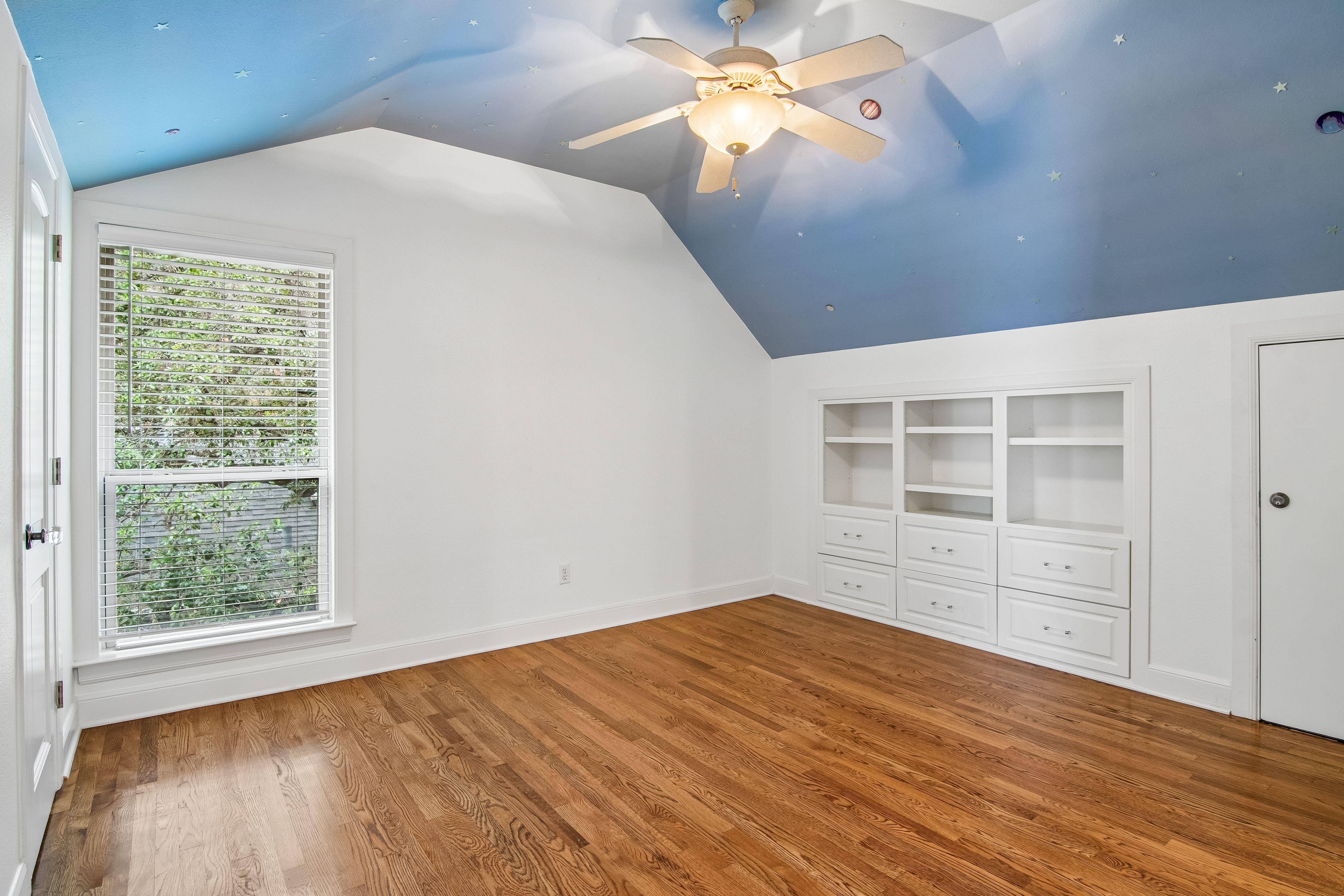  Private Estate on Oversized Alamo Heights Lot - 物件實景