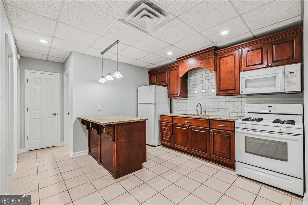 Flowery Branch, Georgia, 30542, United States, 6 Bedrooms Bedrooms, ,5 BathroomsBathrooms,Residential,For Sale,2043062