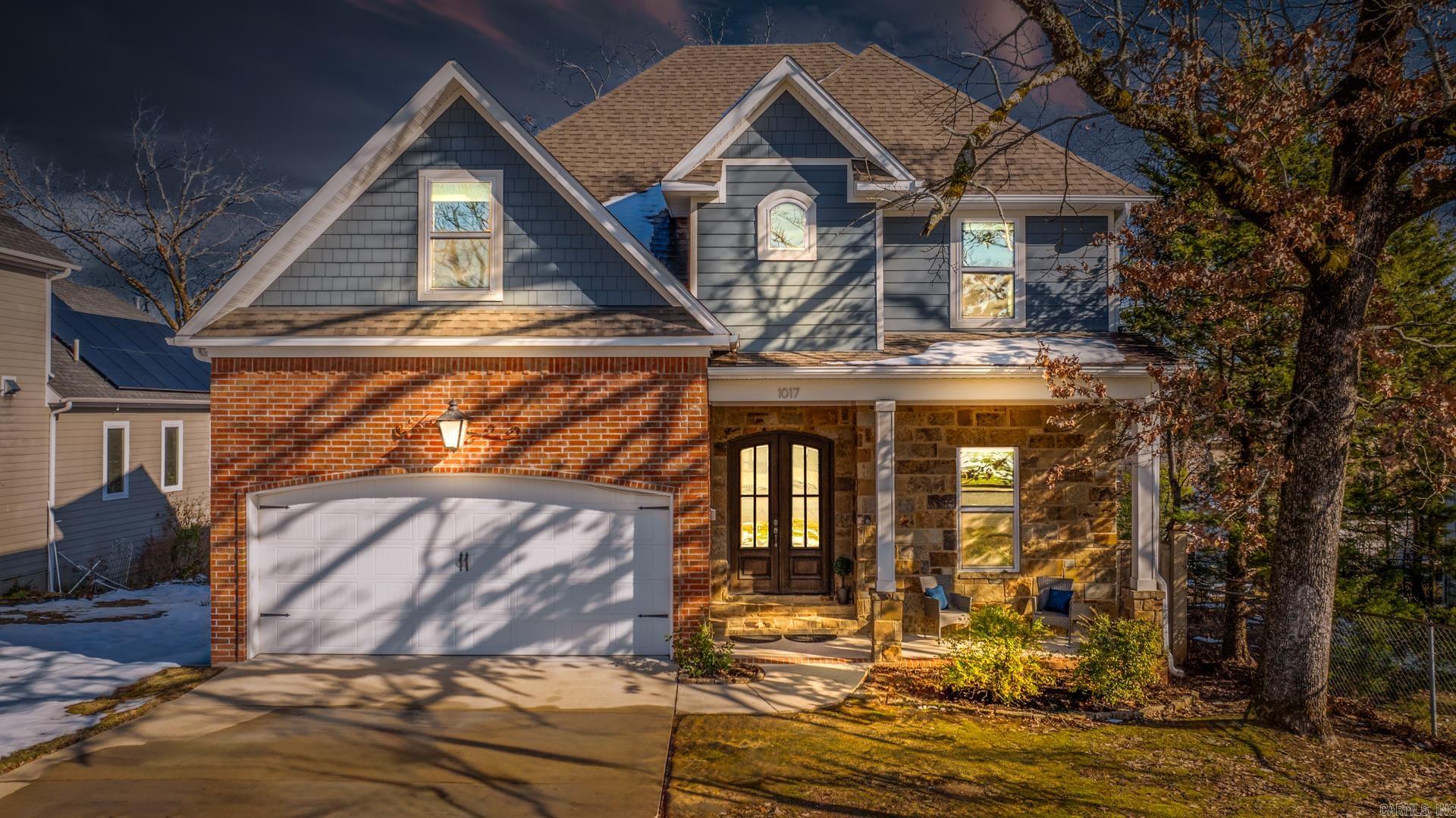 Little Rock, Arkansas, 72205, United States, 4 Bedrooms Bedrooms, ,4 BathroomsBathrooms,Residential,For Sale,1908358