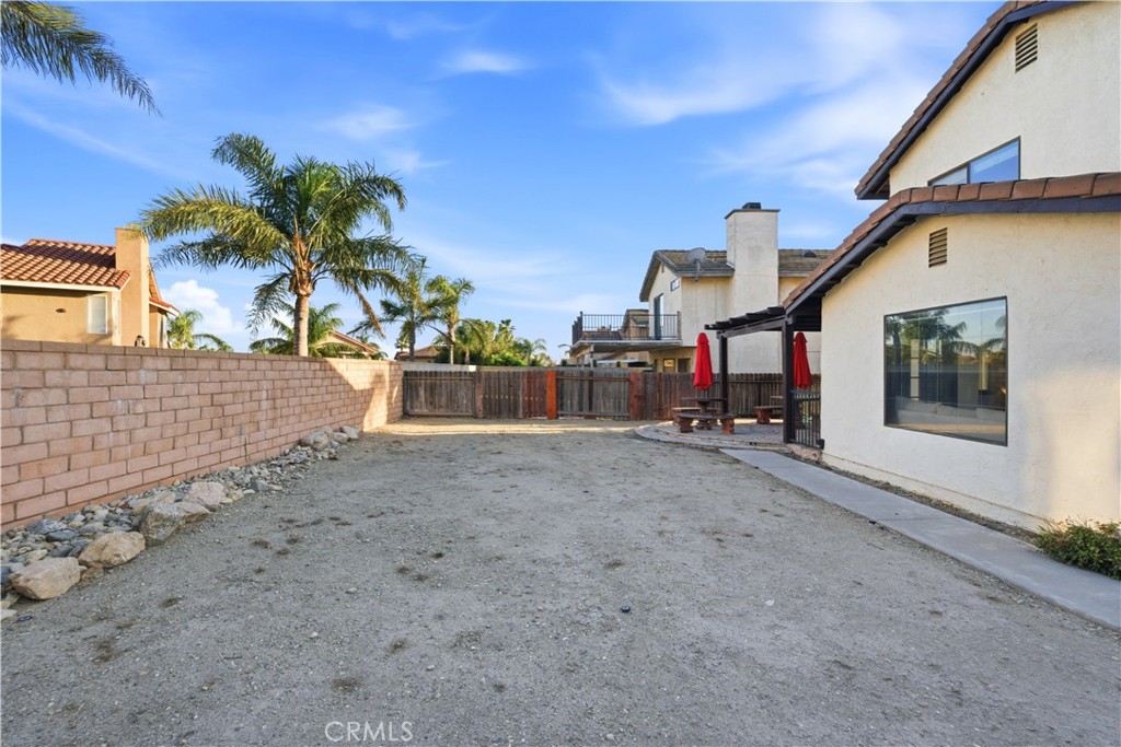 Fontana, California, 92336, United States, 3 Bedrooms Bedrooms, ,2 BathroomsBathrooms,Residential,For Sale,2028029