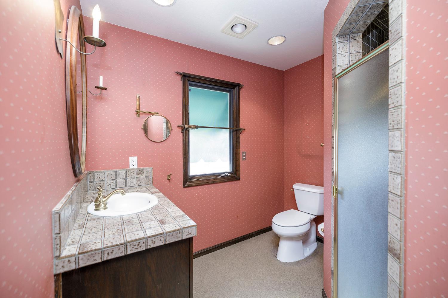 Turlock, California, 95380, United States, 4 Bedrooms Bedrooms, ,5 BathroomsBathrooms,Residential,For Sale,1992358