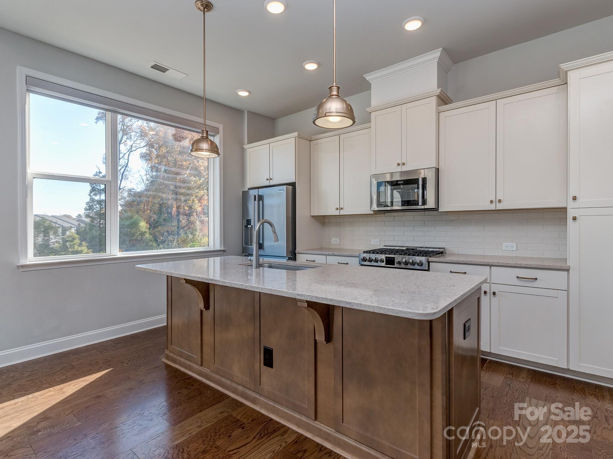 Charlotte, North Carolina, 28277, United States, 4 Bedrooms Bedrooms, ,4 BathroomsBathrooms,Residential,For Sale,1989428