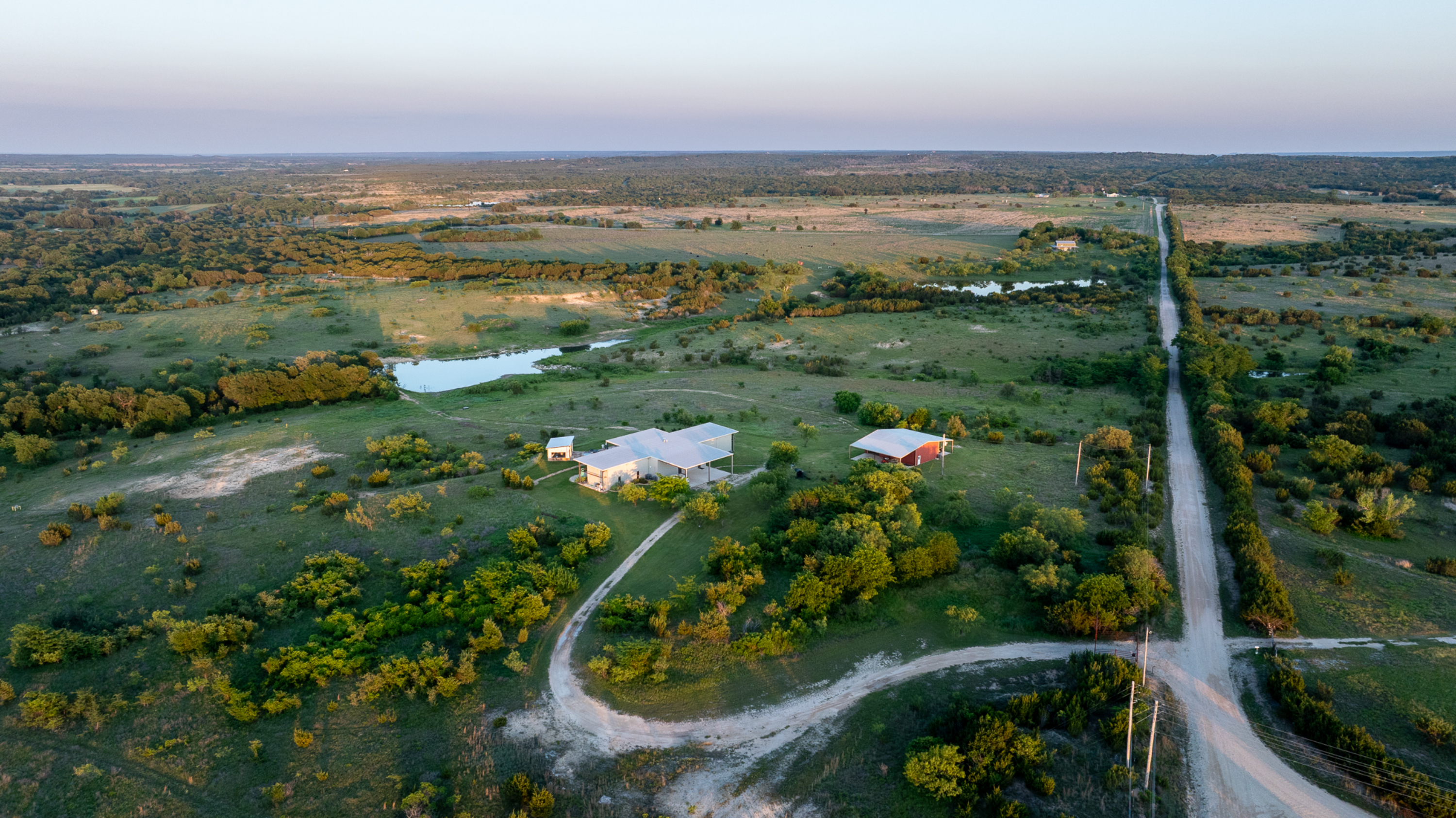  A Turnkey Bosque County Retreat Built for Recreation - 物件實景