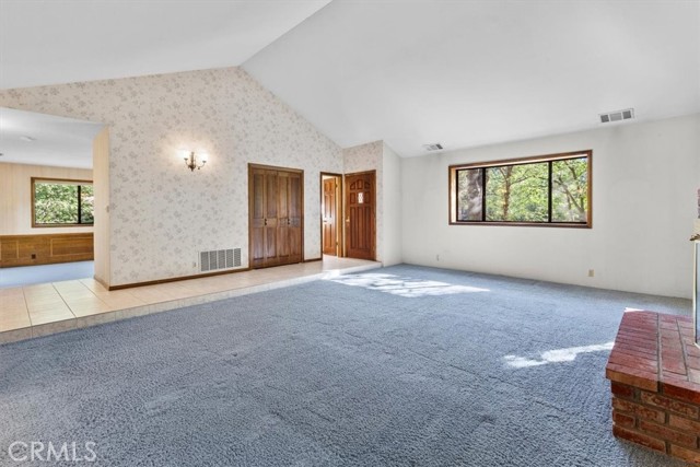 Lake Arrowhead, California, 92391, United States, 3 Bedrooms Bedrooms, ,4 BathroomsBathrooms,Residential,For Sale,1981303