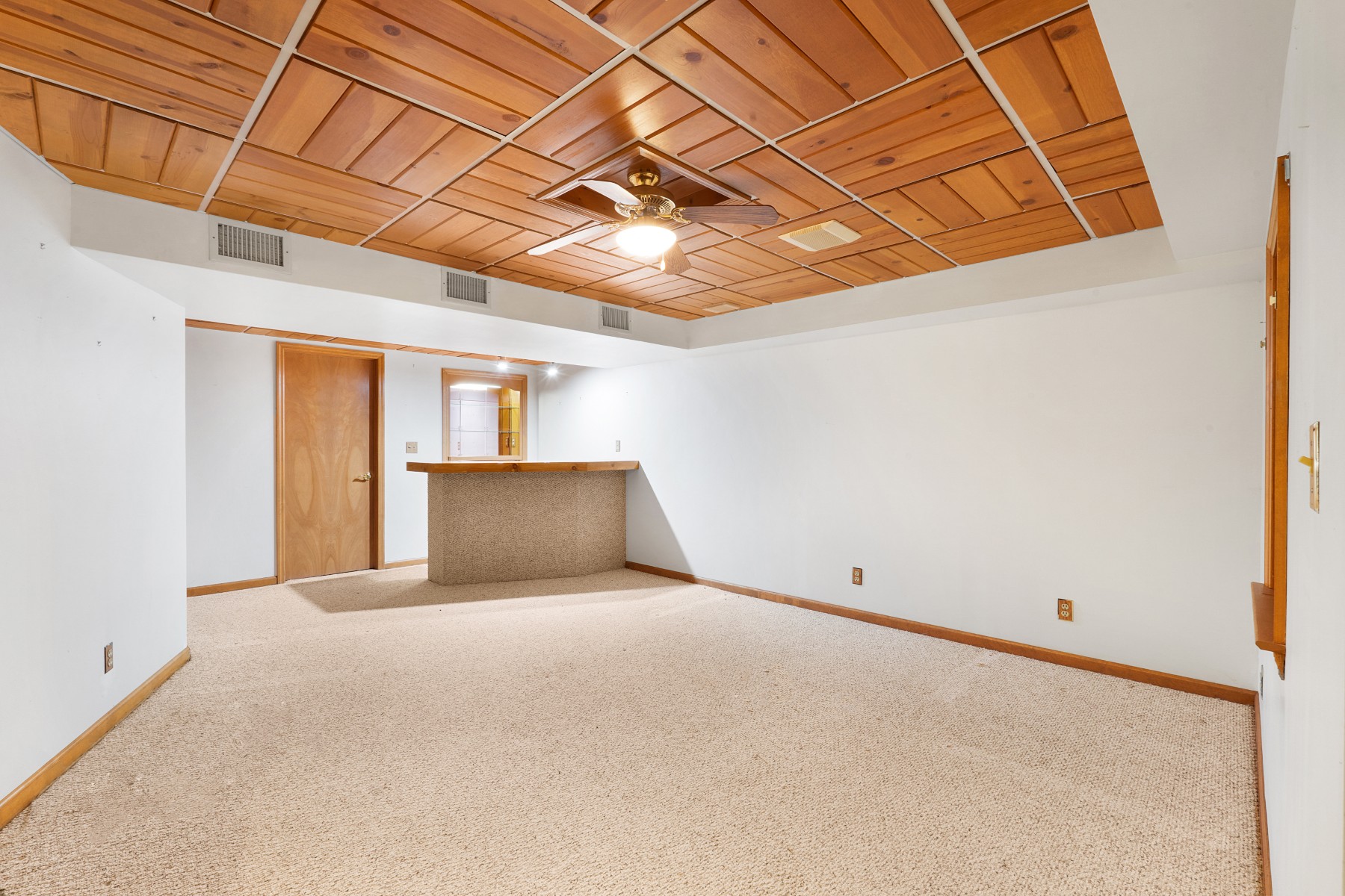  ?Westbrook Woods? Well Maintained Townhome - 物件實景