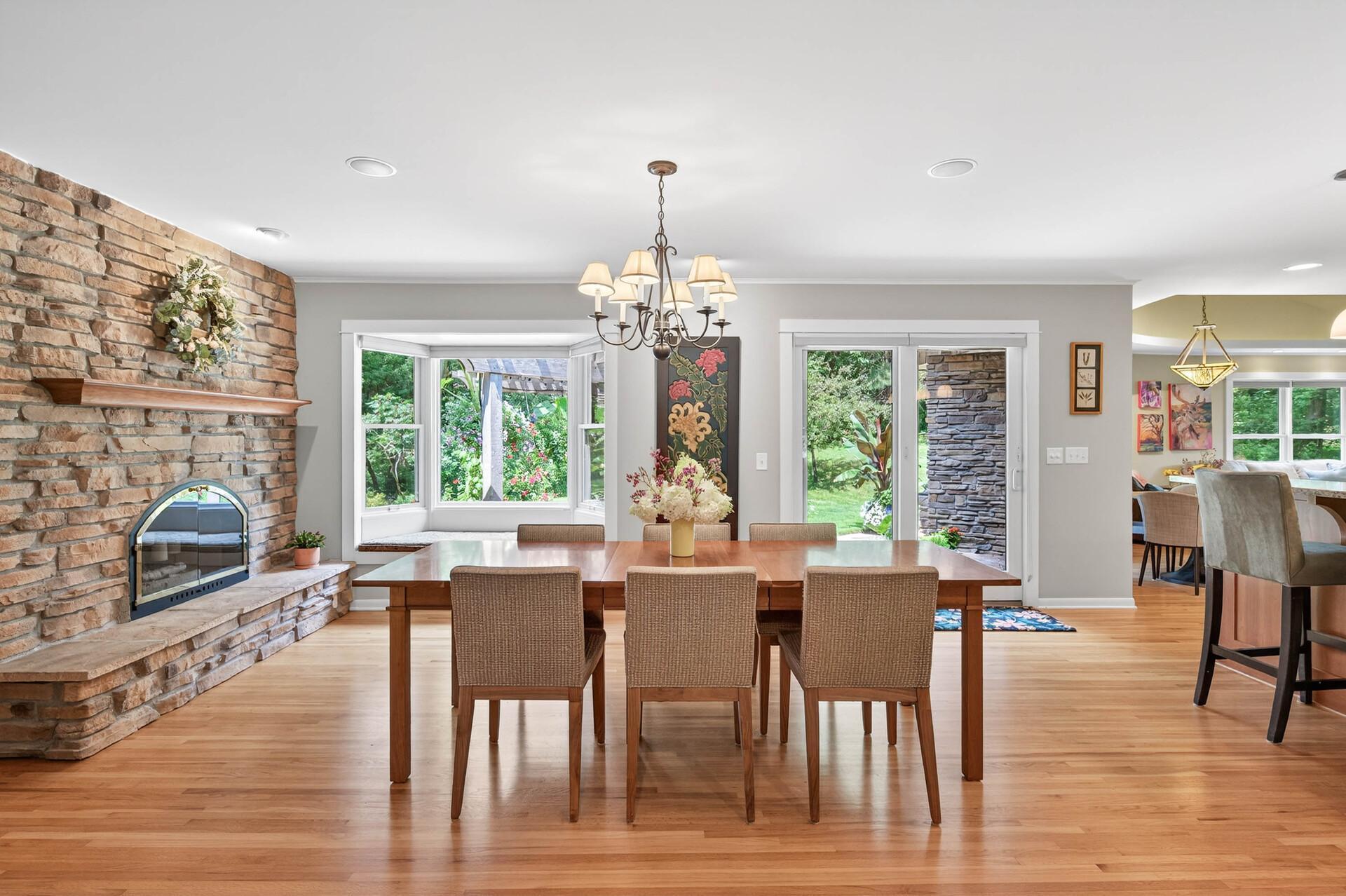 Minnetonka, Minnesota, 55345, United States, 5 Bedrooms Bedrooms, ,2 BathroomsBathrooms,Residential,For Sale,1919862