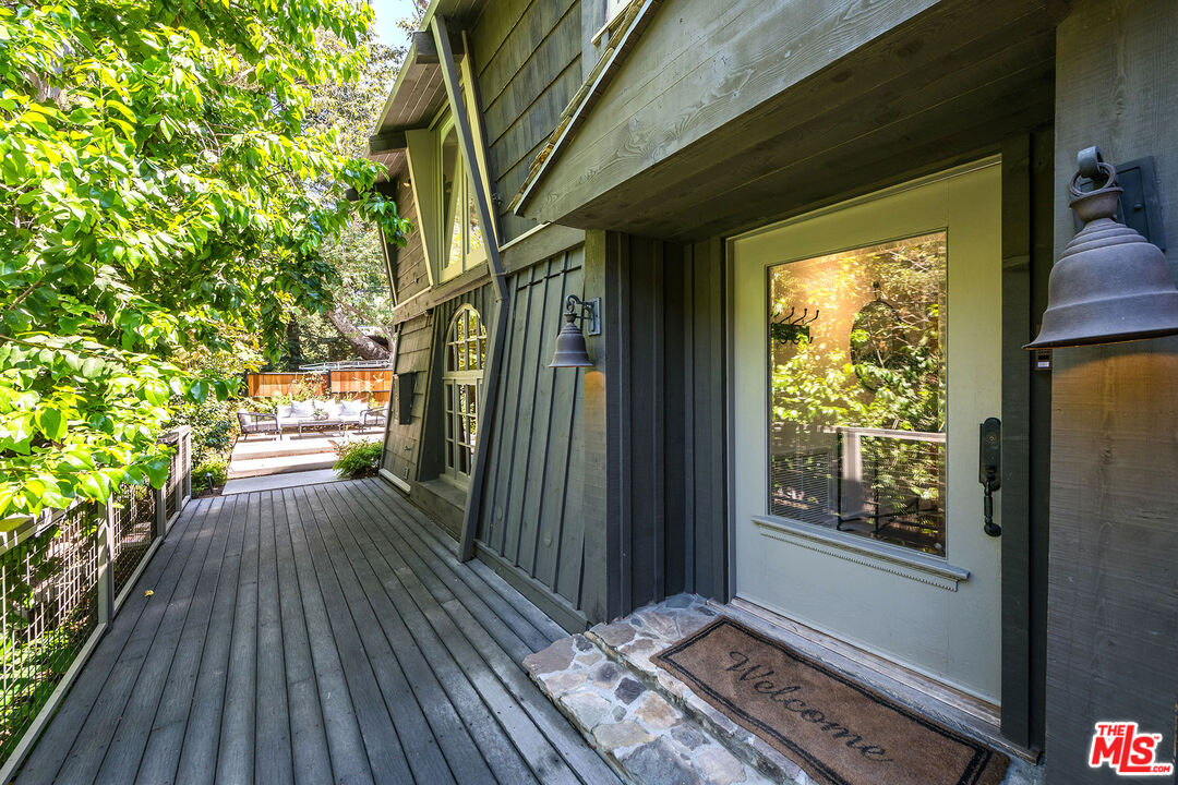 Santa Monica, California, 90402, United States, 7 Bedrooms Bedrooms, ,7 BathroomsBathrooms,Residential,For Sale,1940009