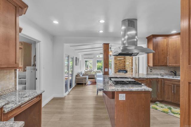 El Cajon, California, 92021, United States, 3 Bedrooms Bedrooms, ,3 BathroomsBathrooms,Residential,For Sale,1974782