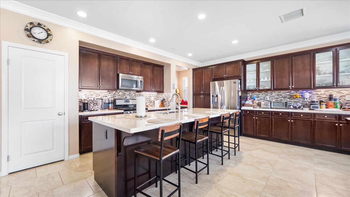 San Bernardino, California, 92407, United States, 4 Bedrooms Bedrooms, ,3 BathroomsBathrooms,Residential,For Sale,1978188