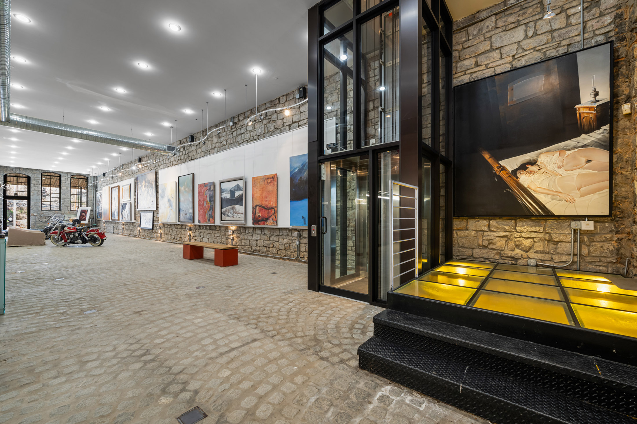  Extraordinary 1925 Landmark Live-Work Building in the Heart of Castleberry Hill - 物件實景