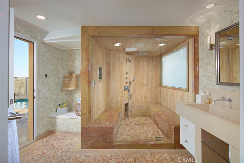 Newport Beach, California, 92661, United States, 7 Bedrooms Bedrooms, ,11 BathroomsBathrooms,Residential,For Sale,1877101