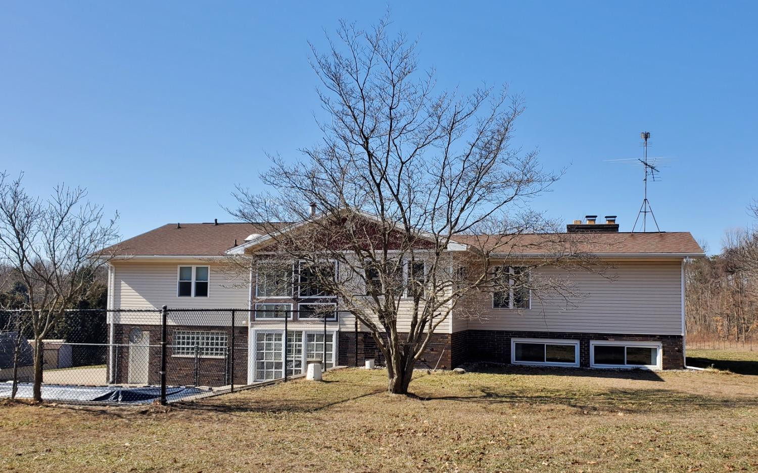 Michigan City, Indiana, 46360, United States, 5 Bedrooms Bedrooms, ,1 BathroomBathrooms,Residential,For Sale,1743643