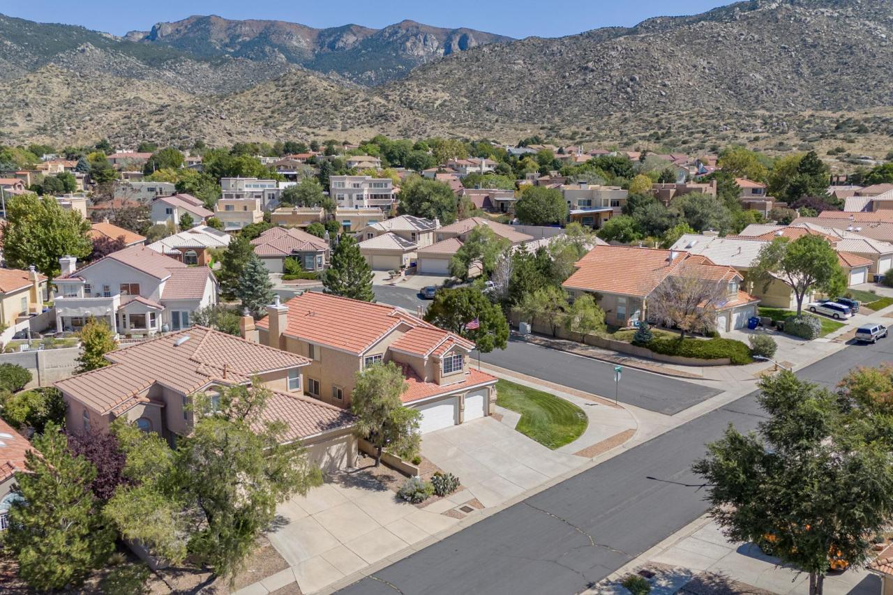 1156 NARCISCO Street NE, Albuquerque, New Mexico, 87112, United States, 4 Bedrooms Bedrooms, ,3 BathroomsBathrooms,Residential,For Sale,1156 NARCISCO Street NE,1637423