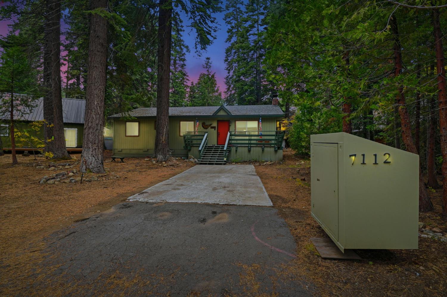 Tahoma, California, 96142, United States, 4 Bedrooms Bedrooms, ,2 BathroomsBathrooms,Residential,For Sale,2003437