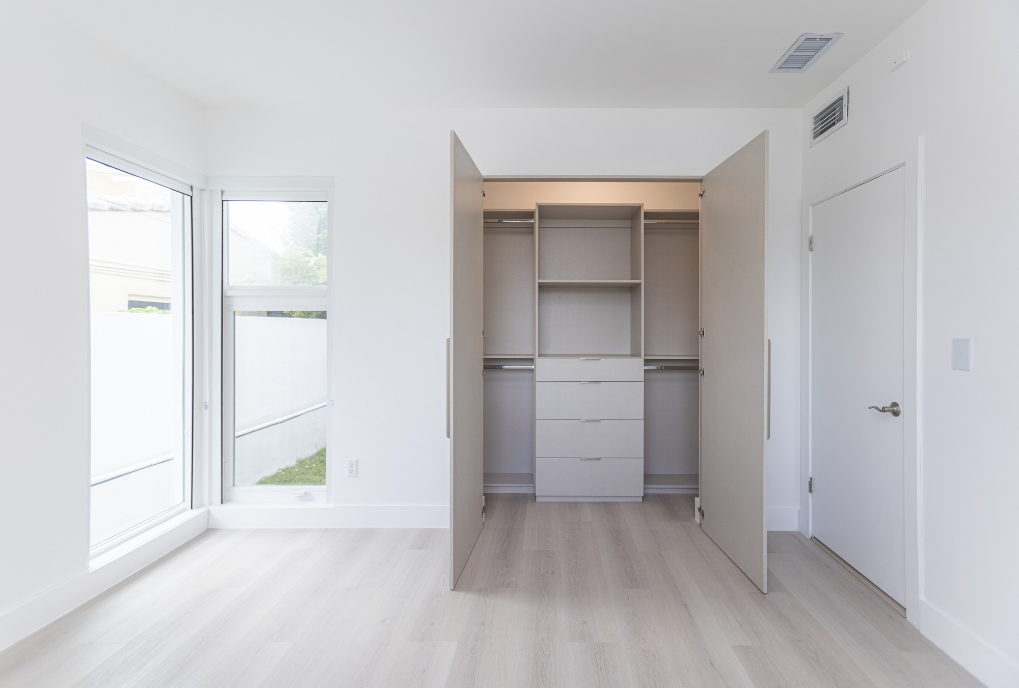  1690 Daytonia Rd, Miami Beach, FL, 33141 - 物件實景