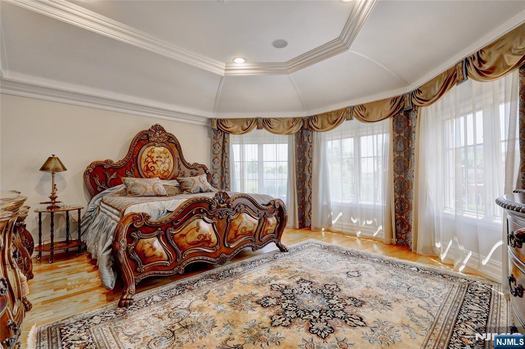 Fort Lee, New Jersey, 07024, United States, 6 Bedrooms Bedrooms, ,7 BathroomsBathrooms,Residential,For Sale,1891733