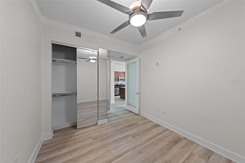 Orlando, Florida, 32801, United States, 2 Bedrooms Bedrooms, ,2 BathroomsBathrooms,Residential,For Sale,1794068