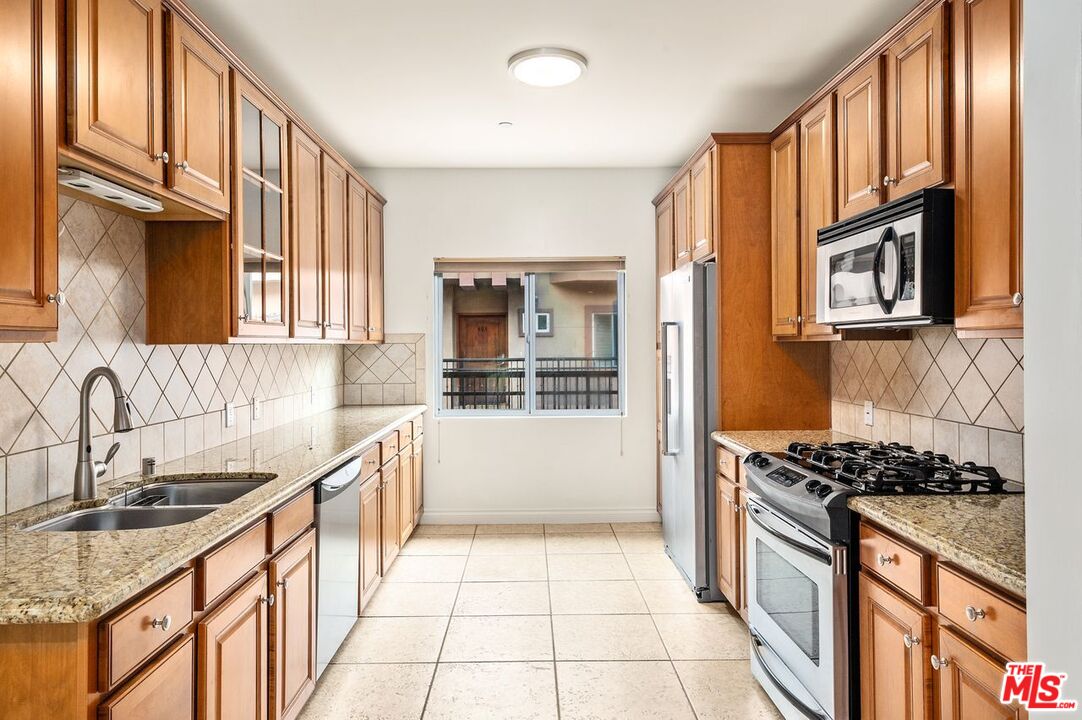 Agoura Hills, California, 91301, United States, 3 Bedrooms Bedrooms, ,3 BathroomsBathrooms,Residential,For Sale,1919478