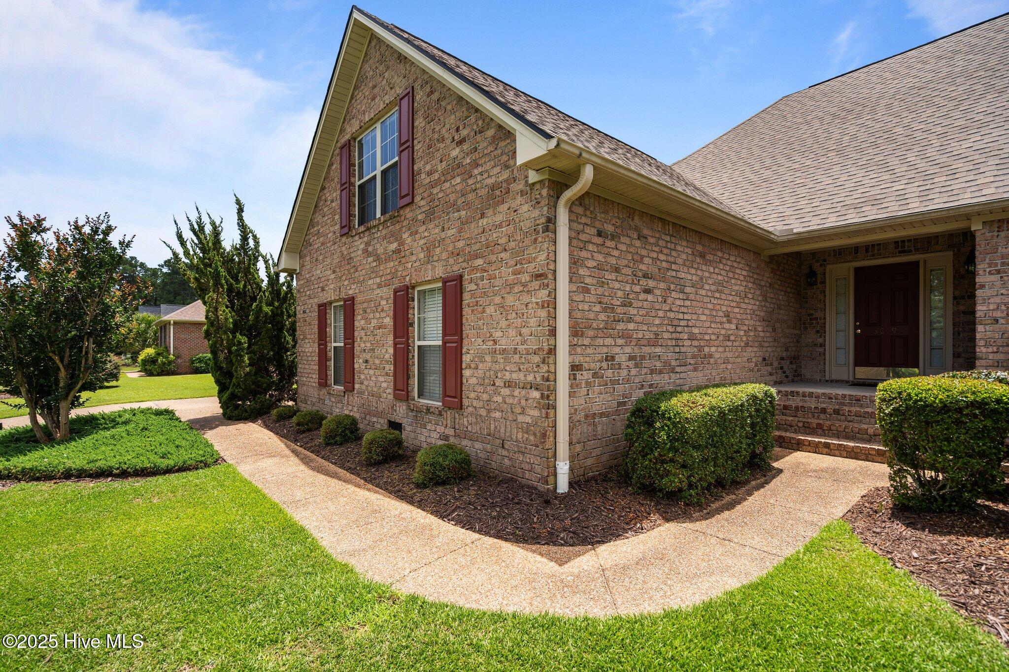 Wilmington, North Carolina, 28411, United States, 4 Bedrooms Bedrooms, ,3 BathroomsBathrooms,Residential,For Sale,1874008