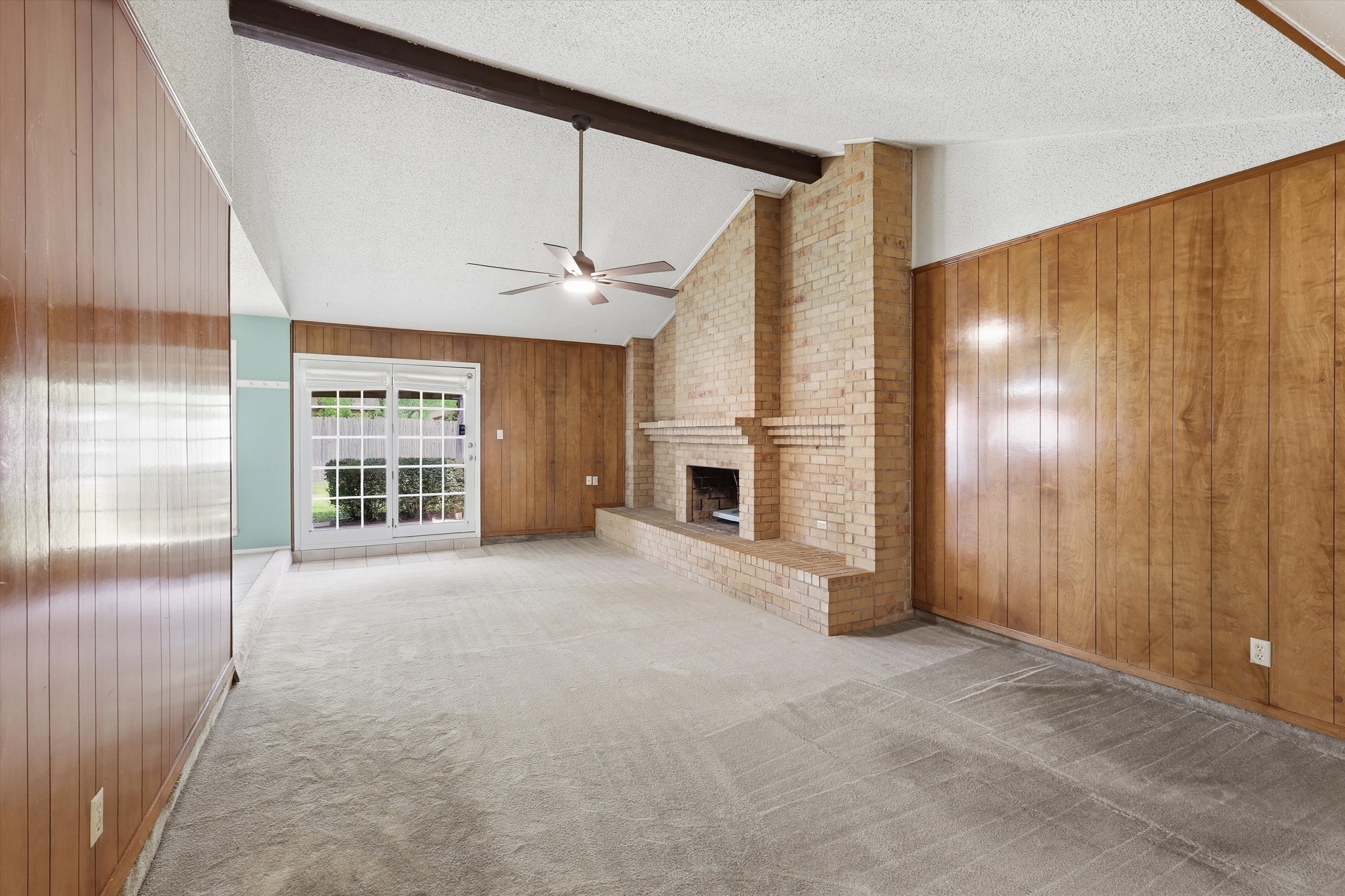  A charming ranch-style home is waiting its next story - 物件實景