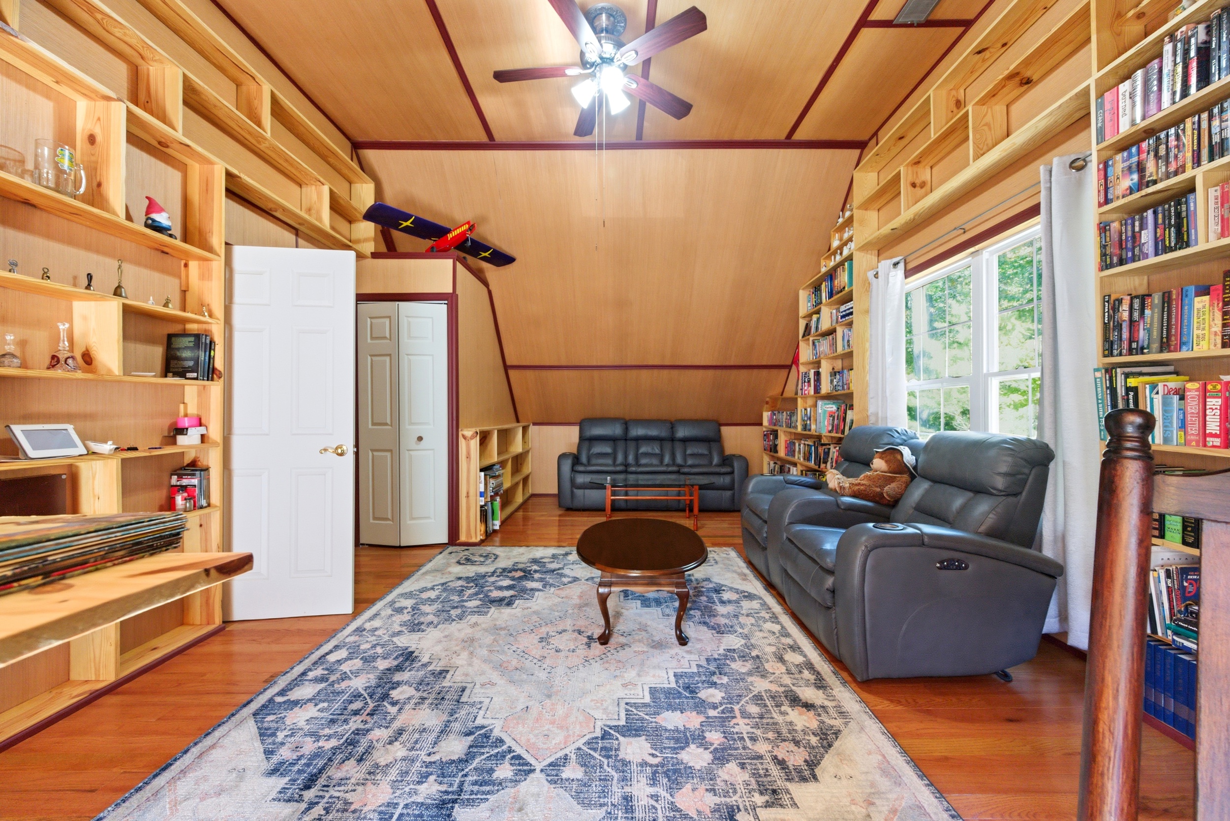 Gloucester, Virginia, 23061-5426, United States, 3 Bedrooms Bedrooms, ,4 BathroomsBathrooms,Residential,For Sale,1980192