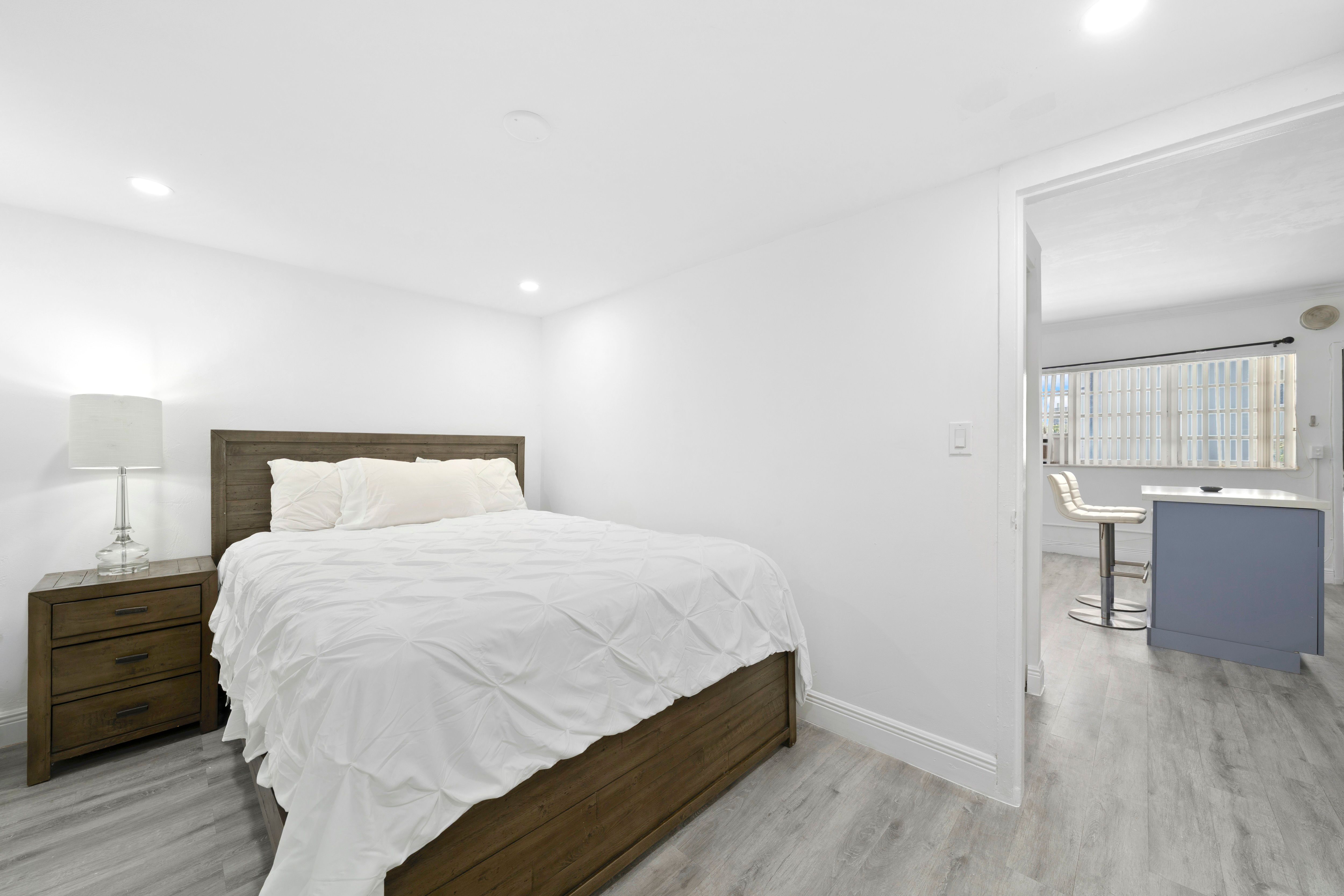  26 Diplomat Pkwy, Hallandale Beach, FL, 33009 - 物件實景