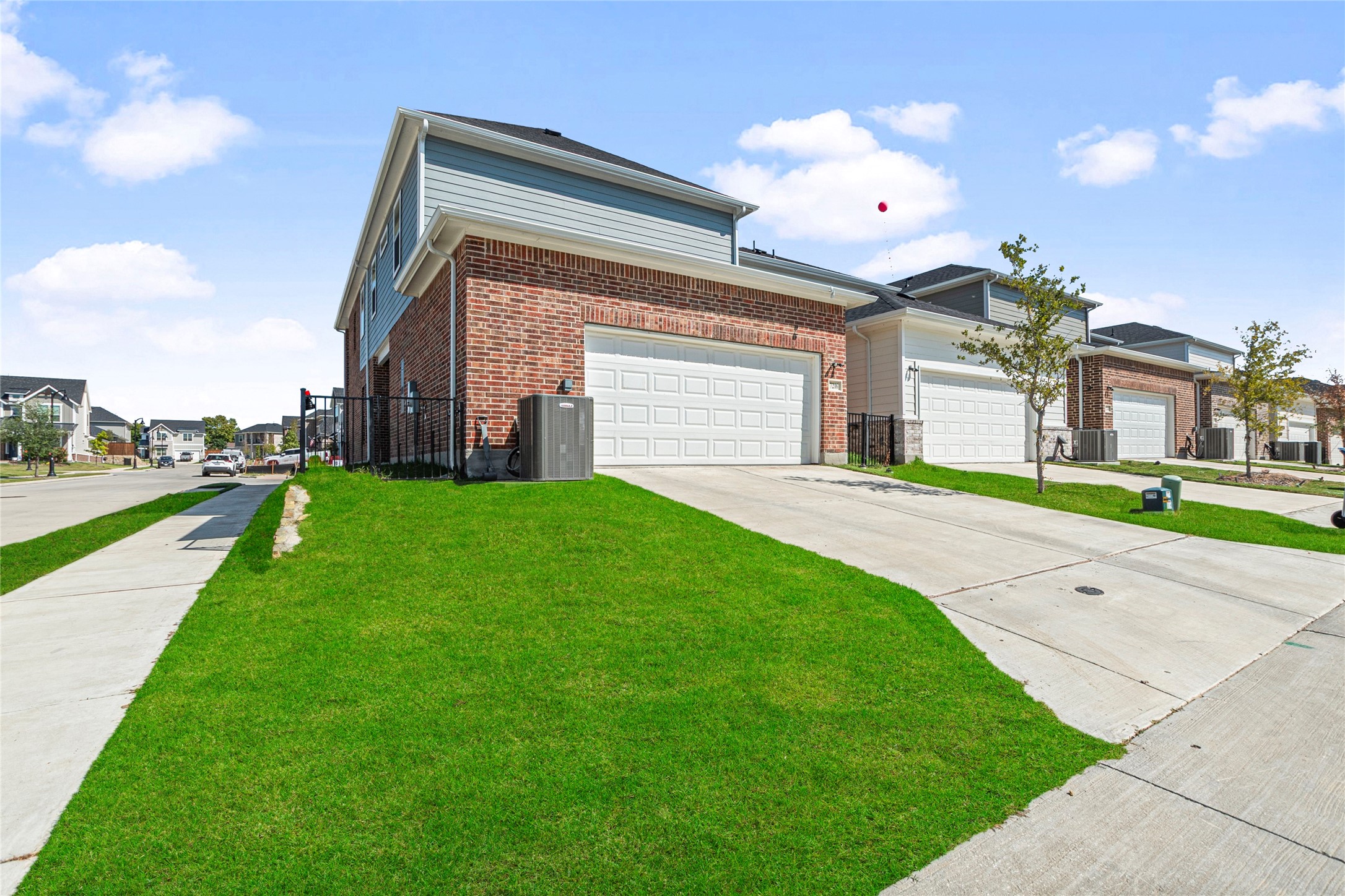 Rowlett, Texas, 75088, United States, 3 Bedrooms Bedrooms, ,3 BathroomsBathrooms,Residential,For Sale,1955209