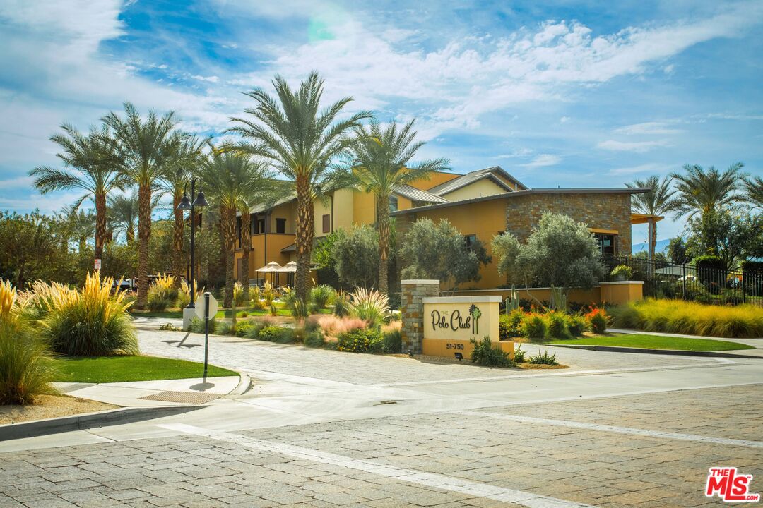 Indio, California, 92201, United States, 2 Bedrooms Bedrooms, ,2 BathroomsBathrooms,Residential,For Sale,2001996