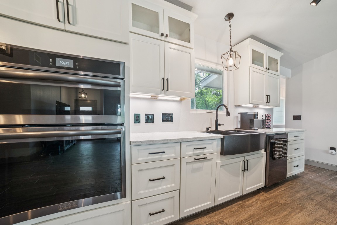 Austin, Texas, 78736, United States, 3 Bedrooms Bedrooms, ,2 BathroomsBathrooms,Residential,For Sale,1849915