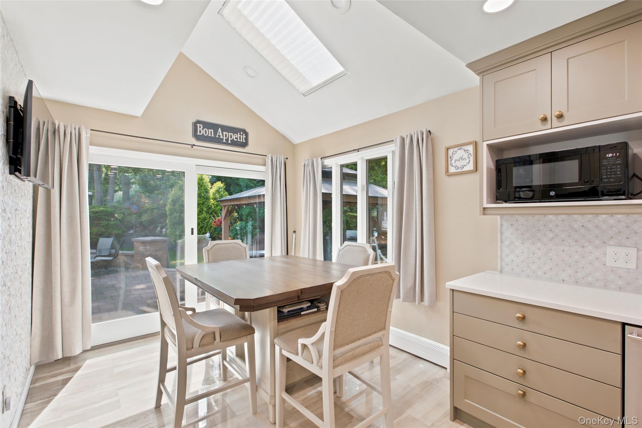  17 Lower Road, Smithtown, NY, 11787 - 物件實景