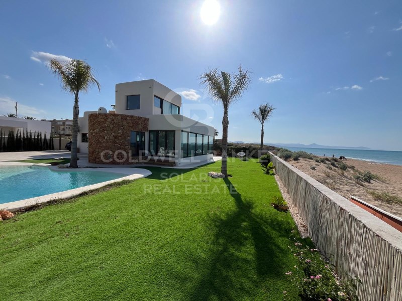 Alicante, D?nia, Les Marines/Las Marinas Alicante, Dénia, Comunidad Valenciana, ES, 4 Bedrooms Bedrooms, ,4 BathroomsBathrooms,Residential,For Sale,Alicante, D?nia, Les Marines/Las Marinas Alicante,1627635
