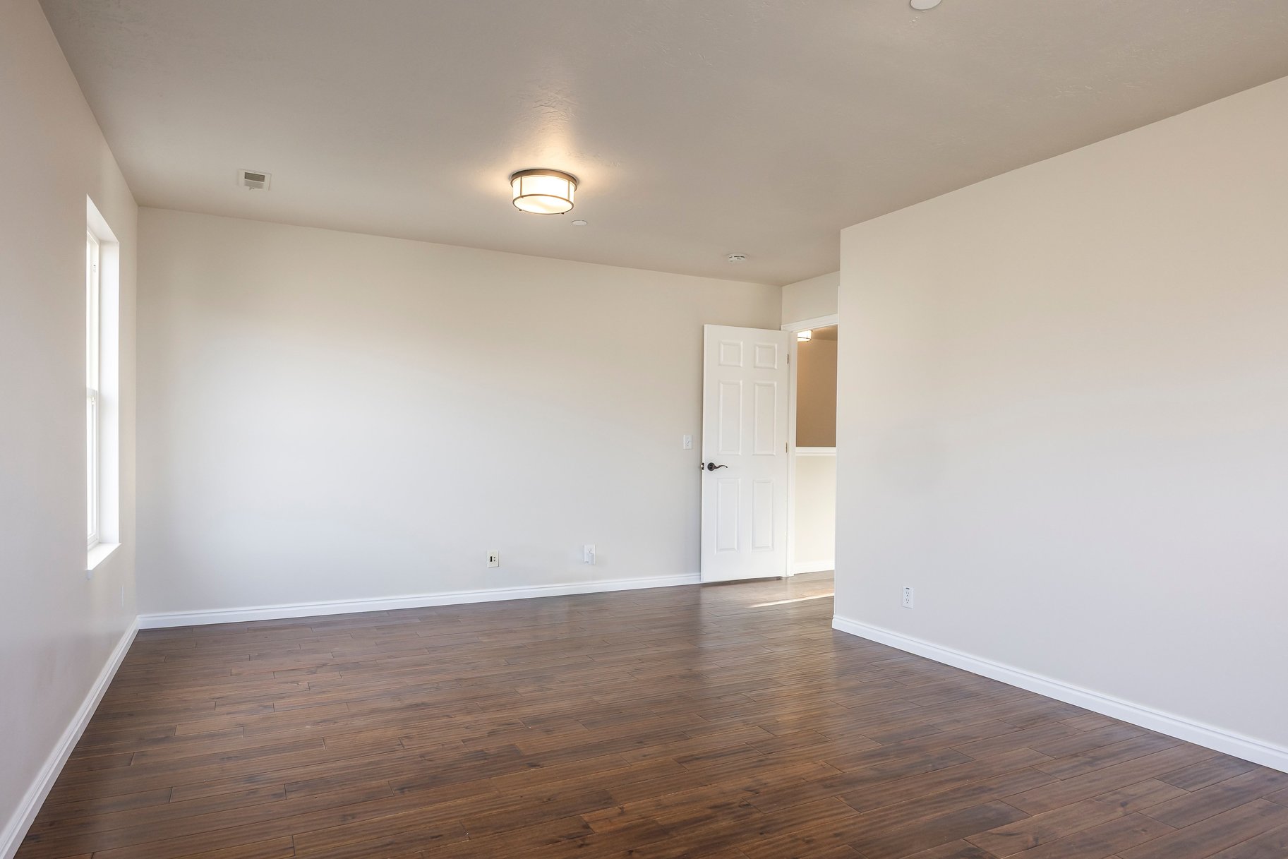  Quiet Cul De Sac & Life Above the City - 物件實景