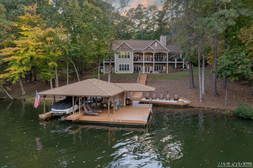 Boydton, Virginia, 23917, United States, 5 Bedrooms Bedrooms, ,4 BathroomsBathrooms,Residential,For Sale,1991597