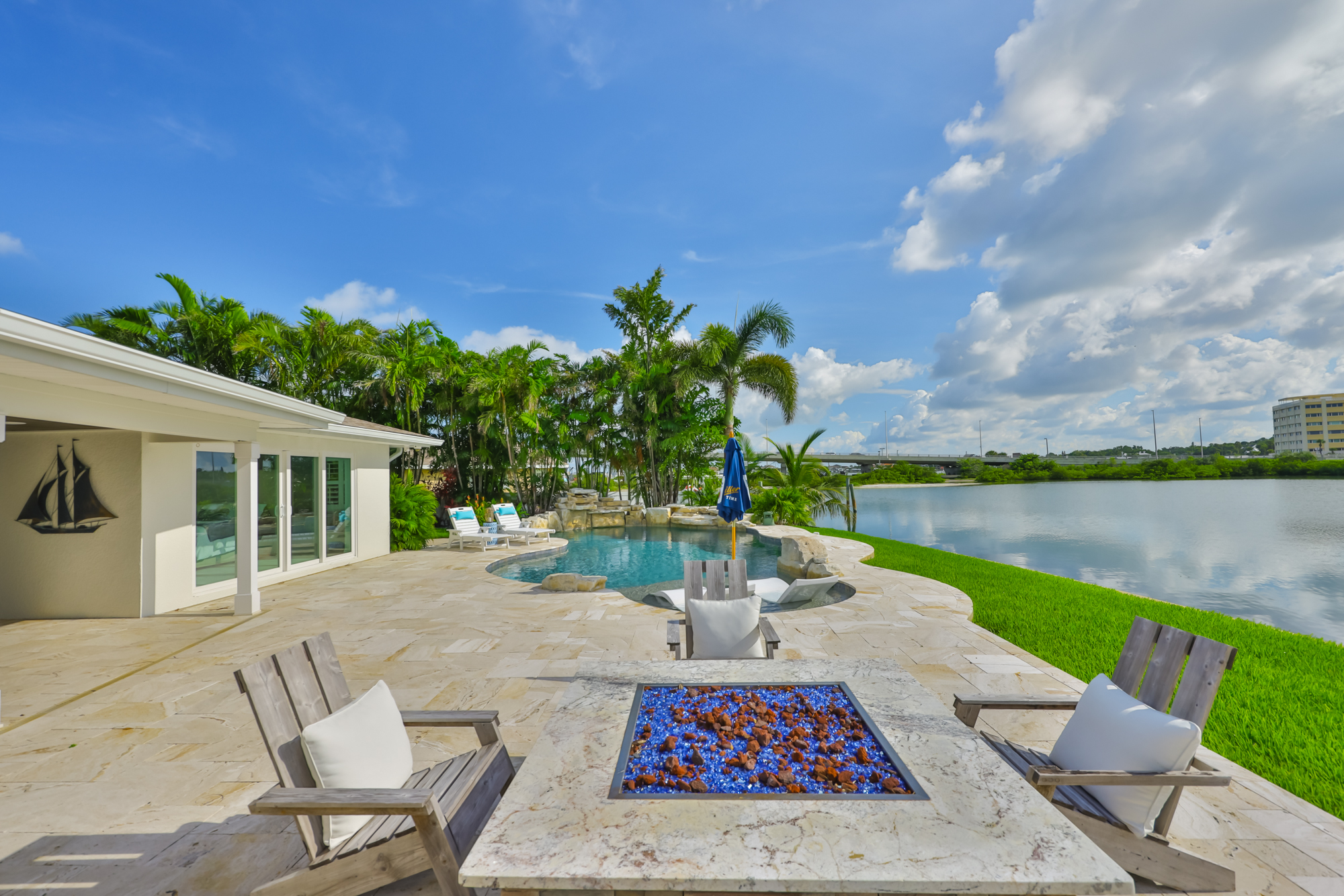 Largo, Florida, 33770, United States, 3 Bedrooms Bedrooms, ,4 BathroomsBathrooms,Residential,For Sale,1982146