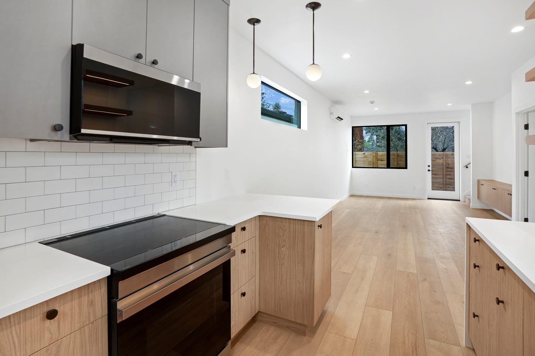  637 NE Marshall Avenue Bend, OR 97701 - 物件實景