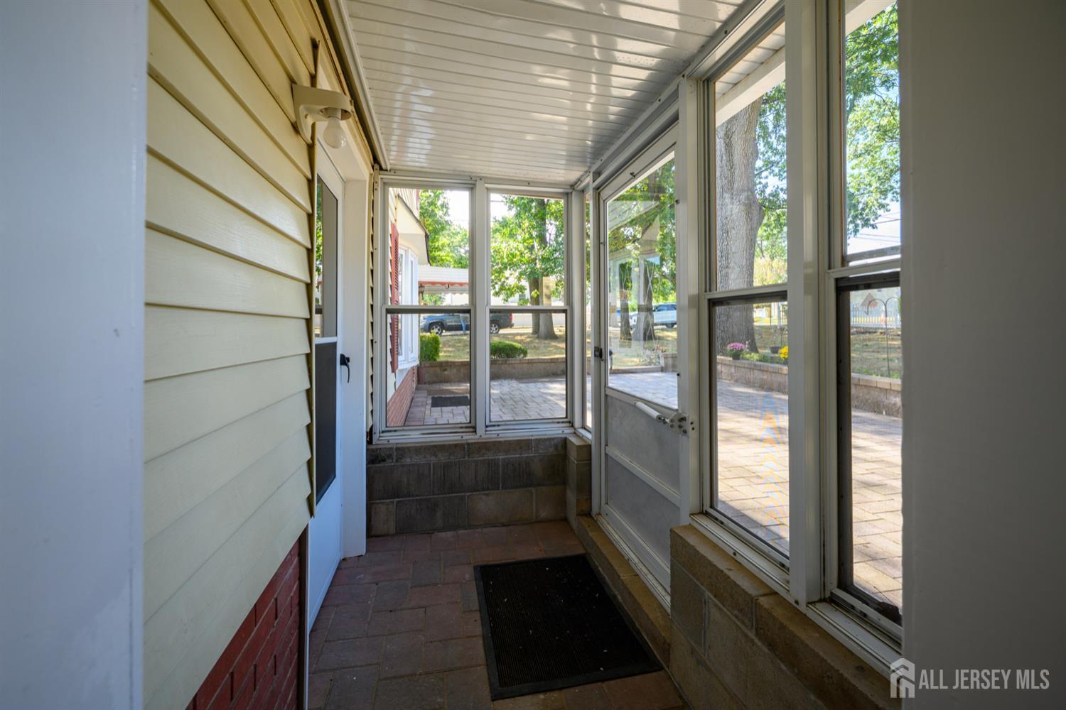 Edison, New Jersey, 08817, United States, 3 Bedrooms Bedrooms, ,2 BathroomsBathrooms,Residential,For Sale,1958154