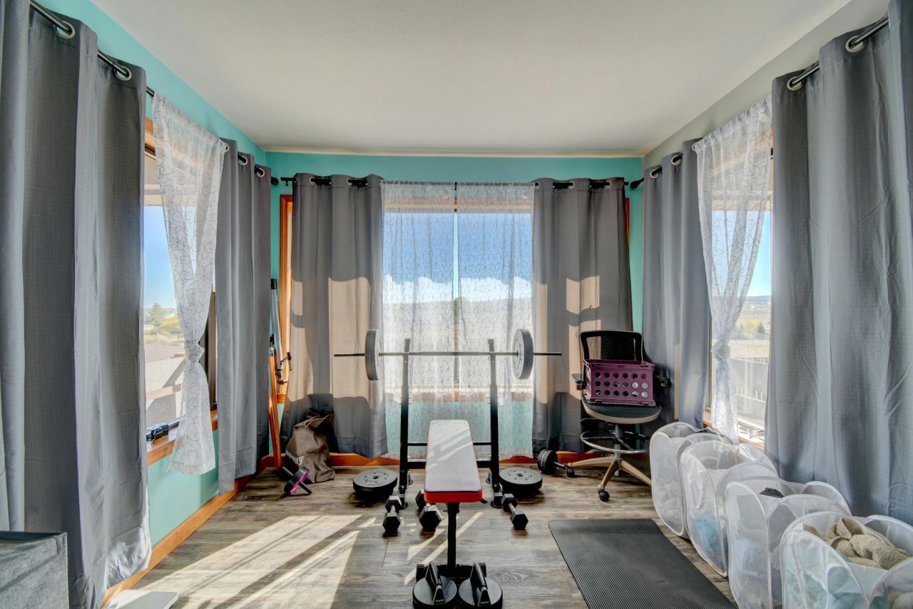 Edgewood, New Mexico, 87015, United States, 6 Bedrooms Bedrooms, ,4 BathroomsBathrooms,Residential,For Sale,1990949