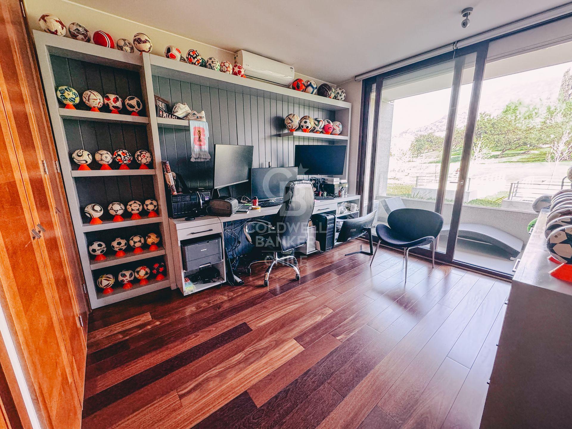 Lo Barnechea, Chile, 4 Bedrooms Bedrooms, ,6 BathroomsBathrooms,Residential,For Sale,1959093
