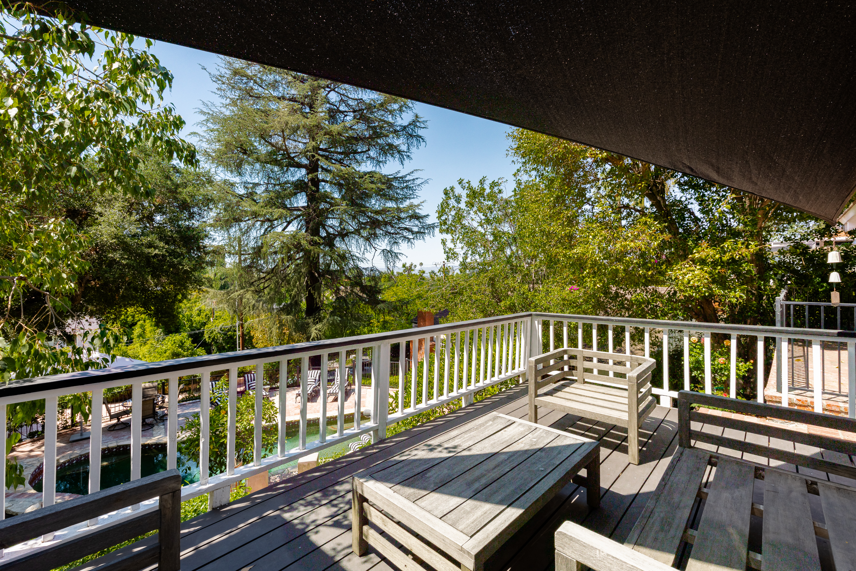  4650 Encino Avenue - 物件實景