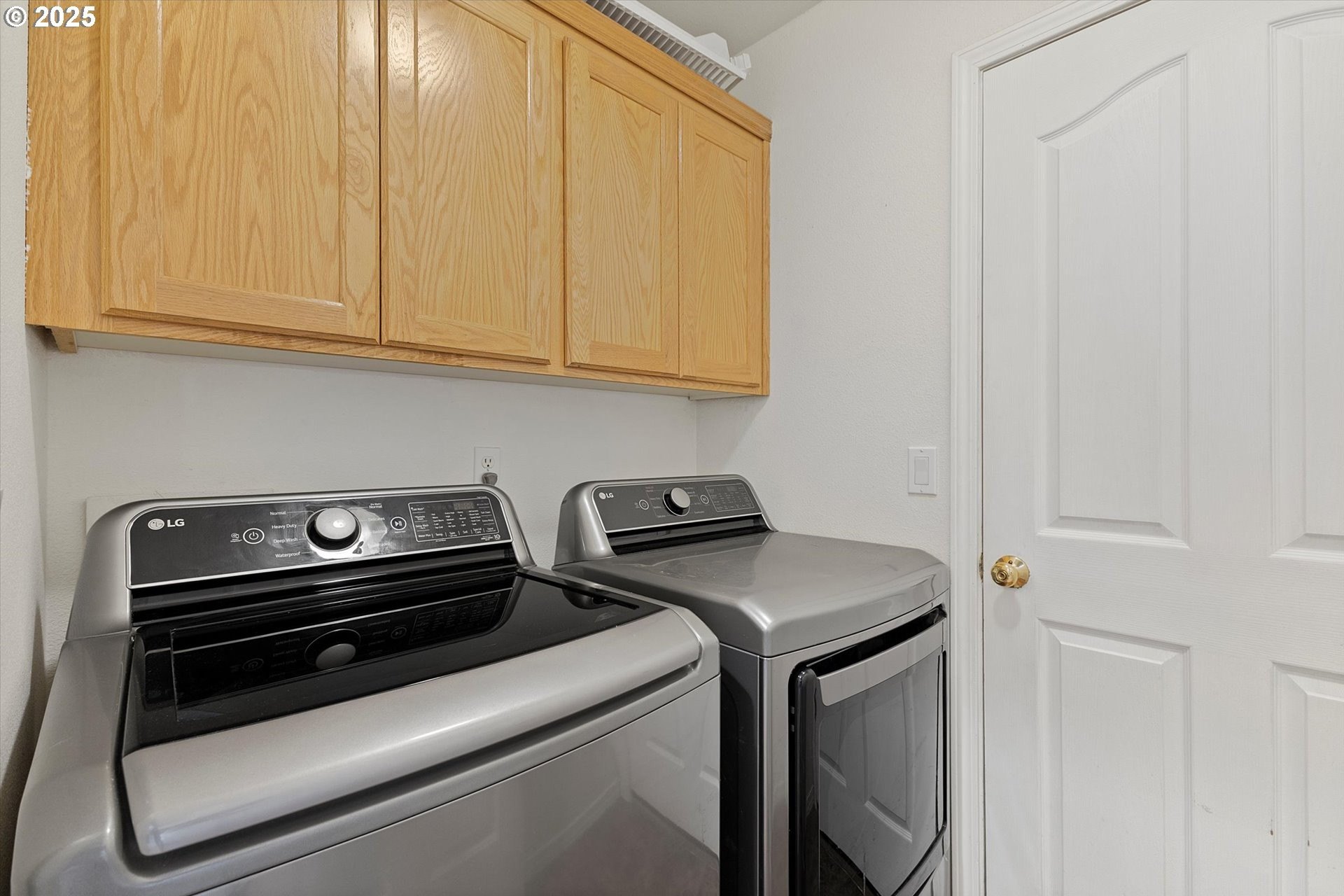 Newberg, Oregon, 97132, United States, 3 Bedrooms Bedrooms, ,2 BathroomsBathrooms,Residential,For Sale,1972944