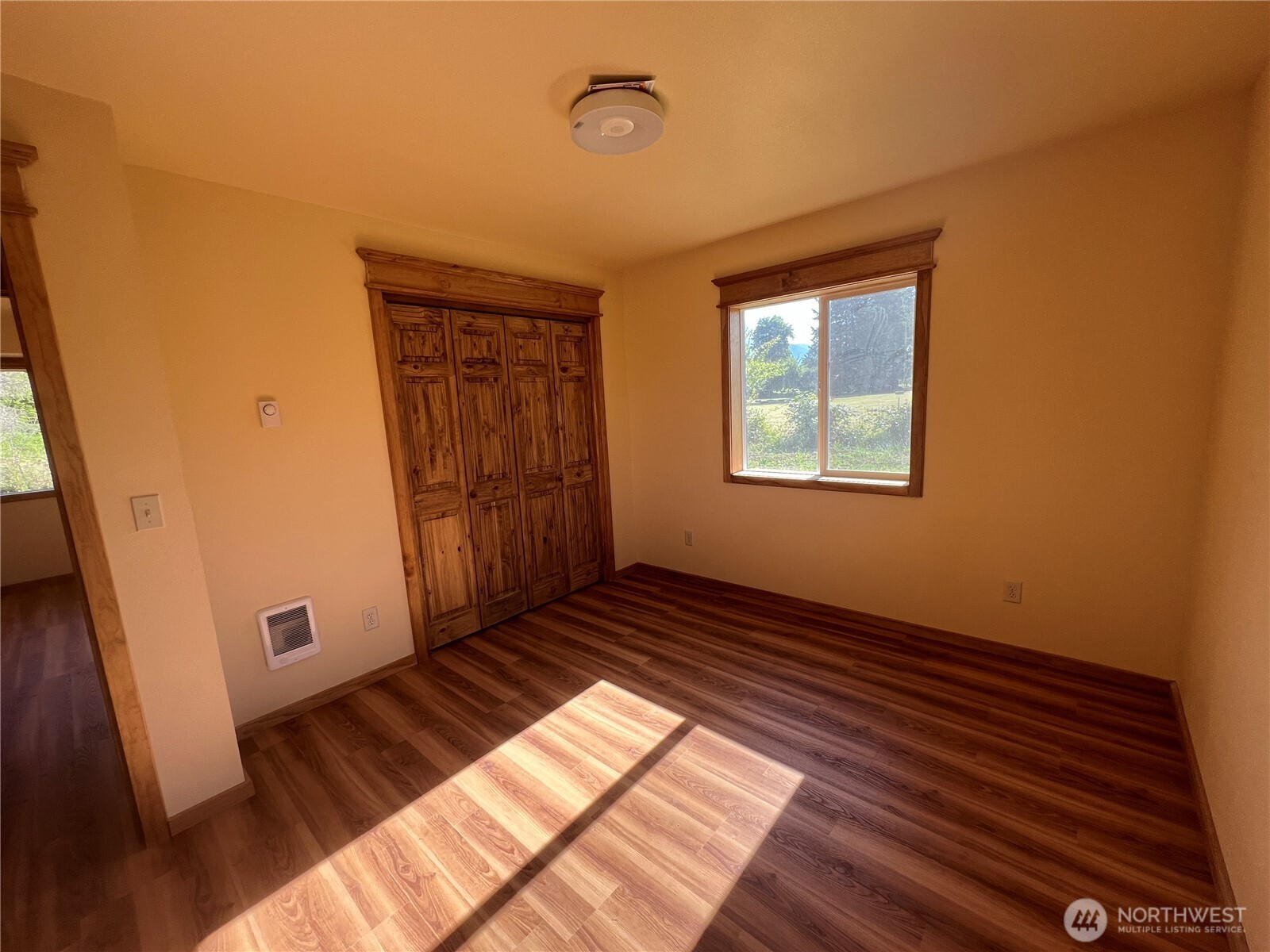 Glenoma, Washington, 98336, United States, 3 Bedrooms Bedrooms, ,1 BathroomBathrooms,Residential,For Sale,1981079