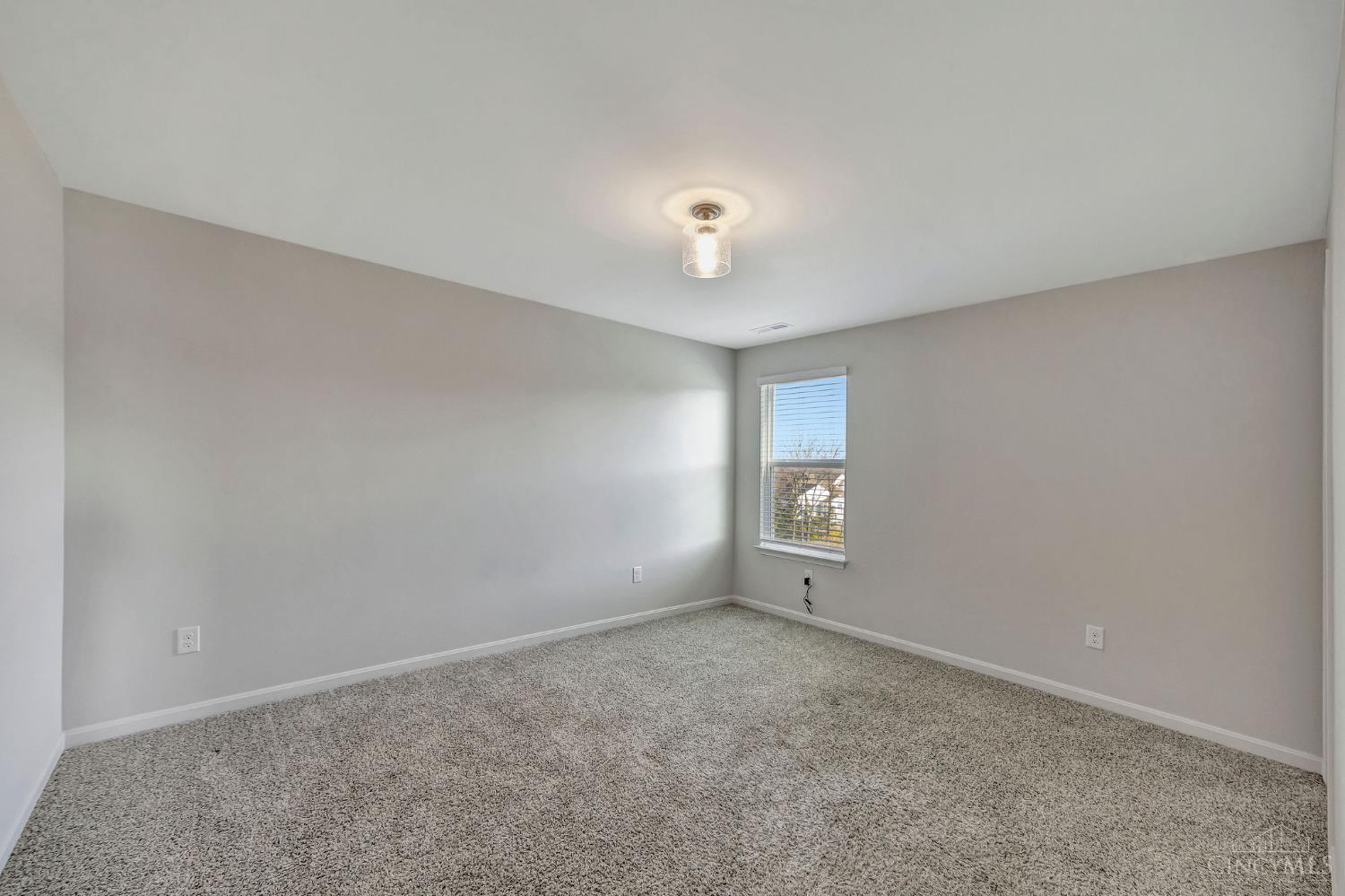 Liberty Twp, Ohio, 45011, United States, 5 Bedrooms Bedrooms, ,4 BathroomsBathrooms,Residential,For Sale,1998520