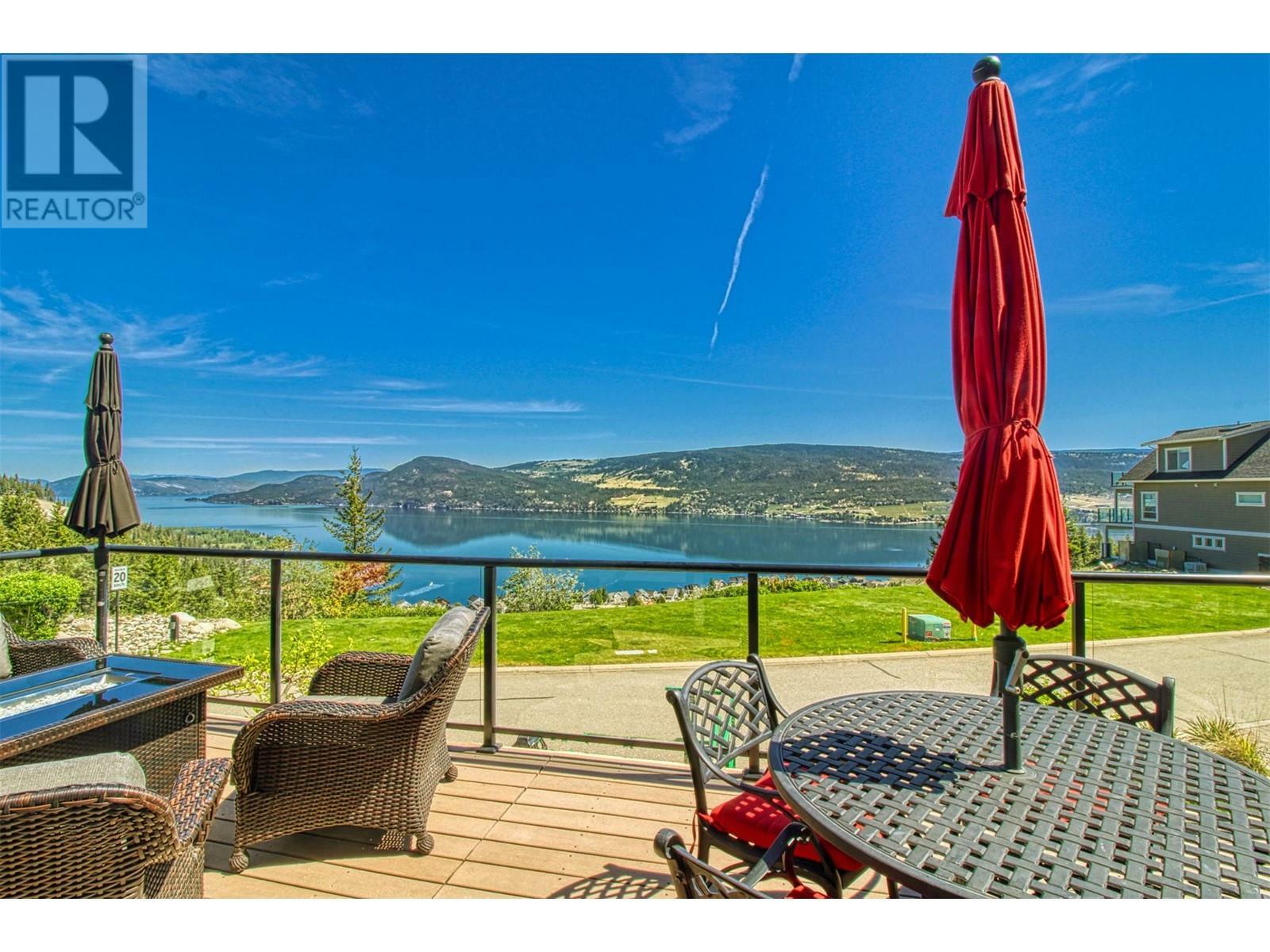 KELOWNA, British Columbia, V1Z 3R8, CA, 3 Bedrooms Bedrooms, ,3 BathroomsBathrooms,Residential,For Sale,1839050