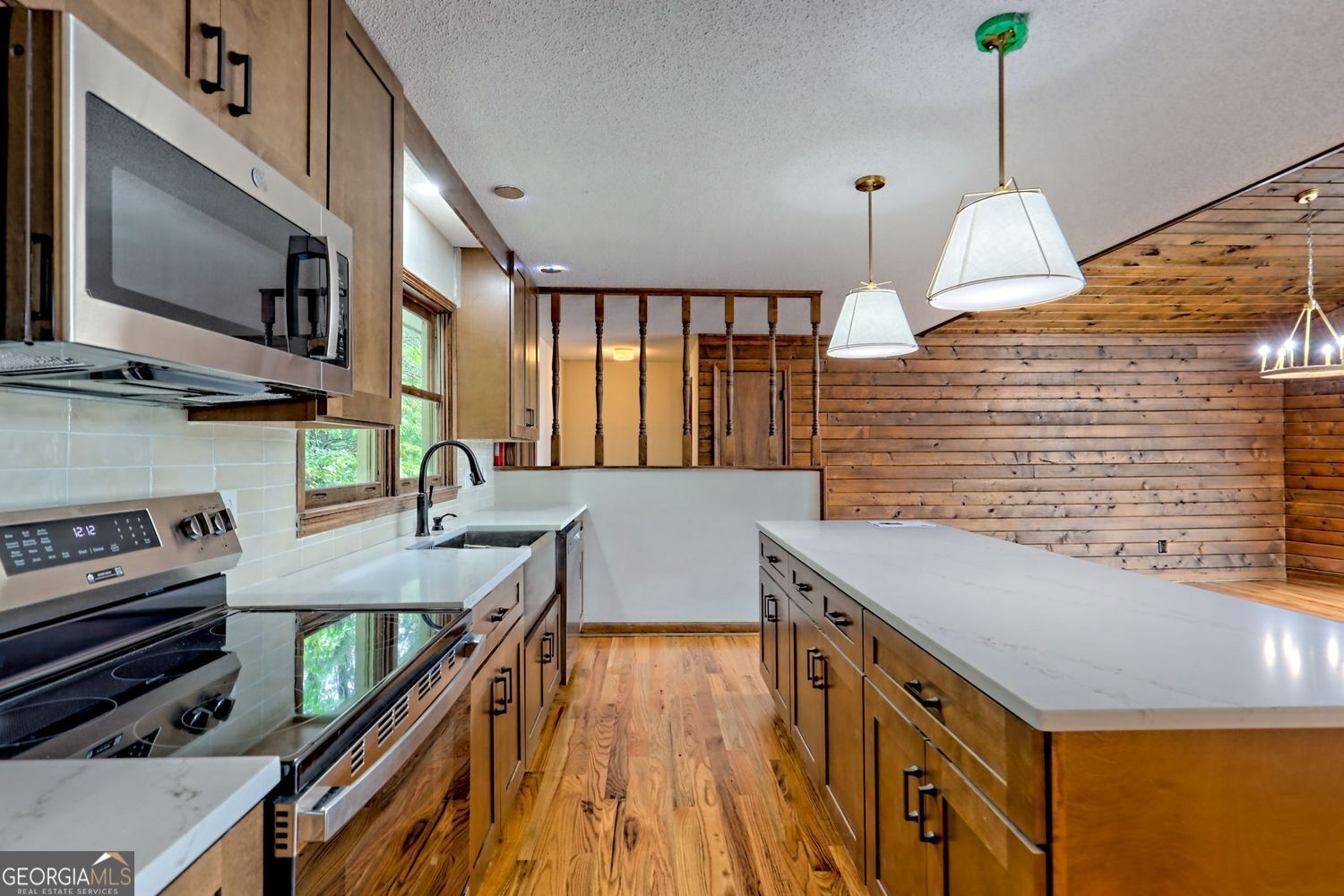 Dillard, Georgia, 30537, United States, 3 Bedrooms Bedrooms, ,2 BathroomsBathrooms,Residential,For Sale,1913990