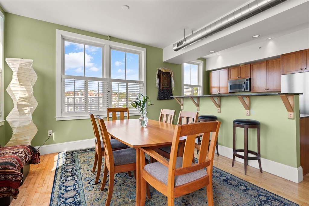 Somerville, Massachusetts, 02143, United States, 1 Bedroom Bedrooms, ,1 BathroomBathrooms,Residential,For Sale,1911108