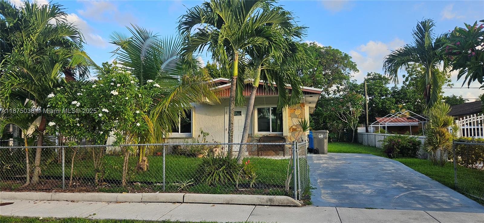 West Park, Florida, 33023, United States, 3 Bedrooms Bedrooms, ,2 BathroomsBathrooms,Residential,For Sale,1941818
