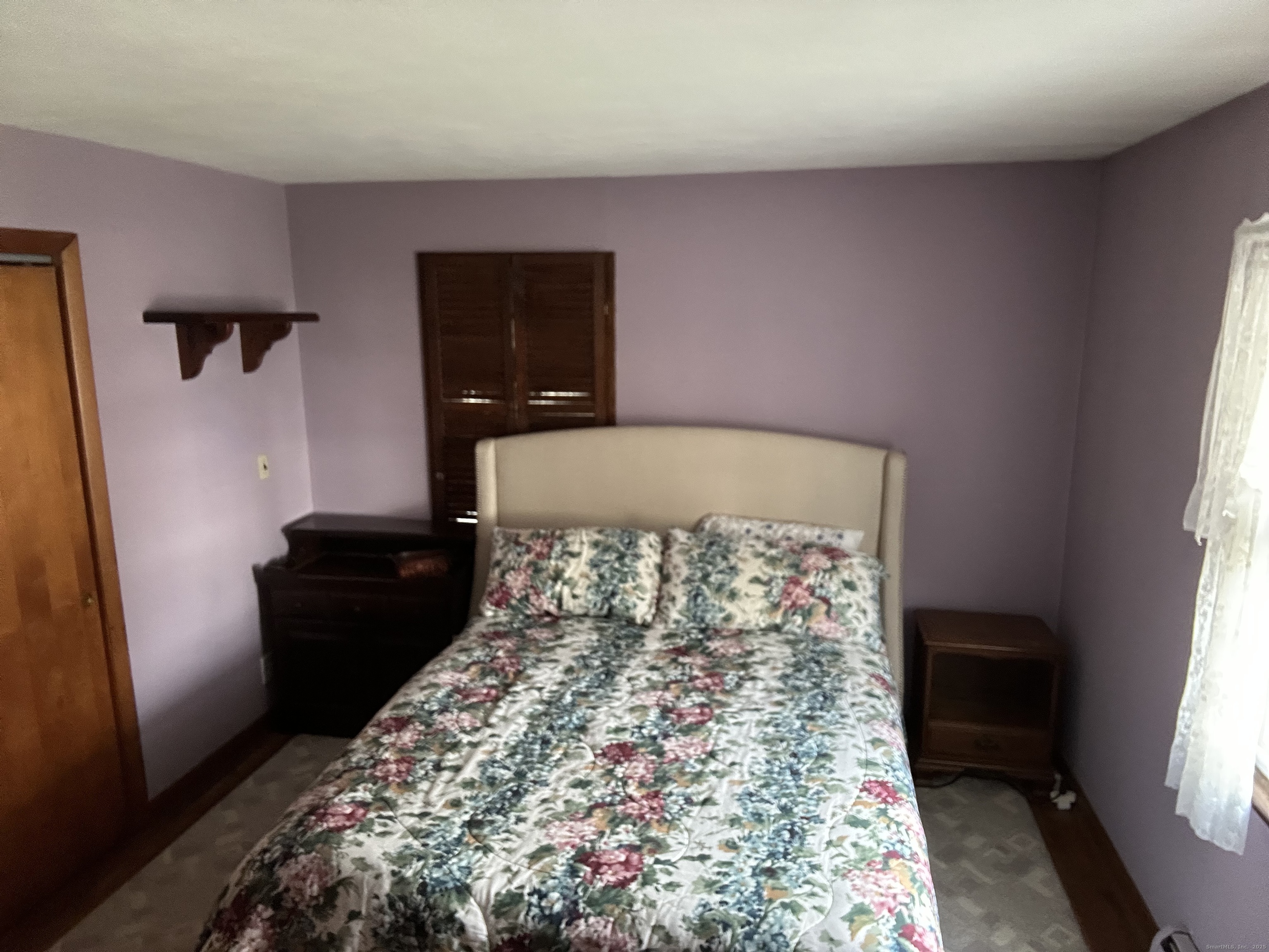 Milford, Connecticut, 06460, United States, 3 Bedrooms Bedrooms, ,2 BathroomsBathrooms,Residential,For Sale,1997476